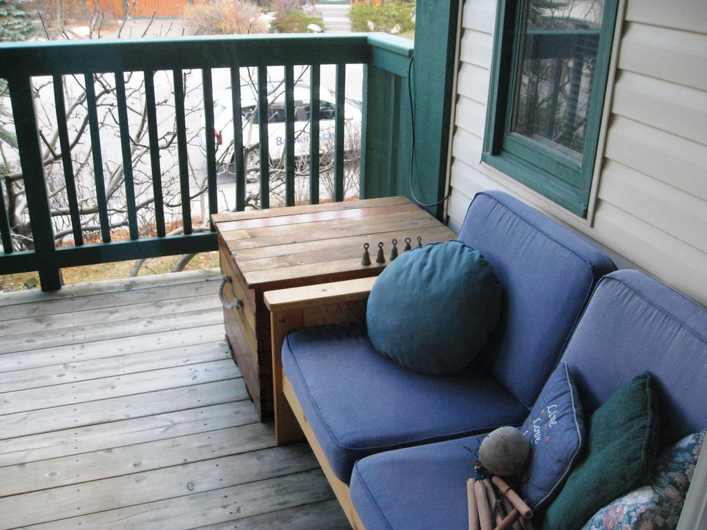 Avens Renaissance B&B Canmore Eksteriør bilde